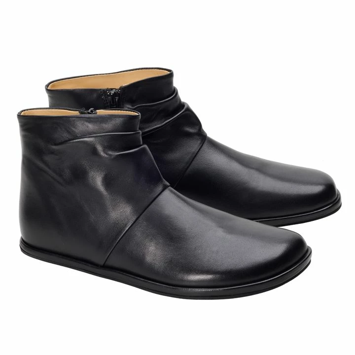 QOURTNEY Black 1 QOURTNEY Black